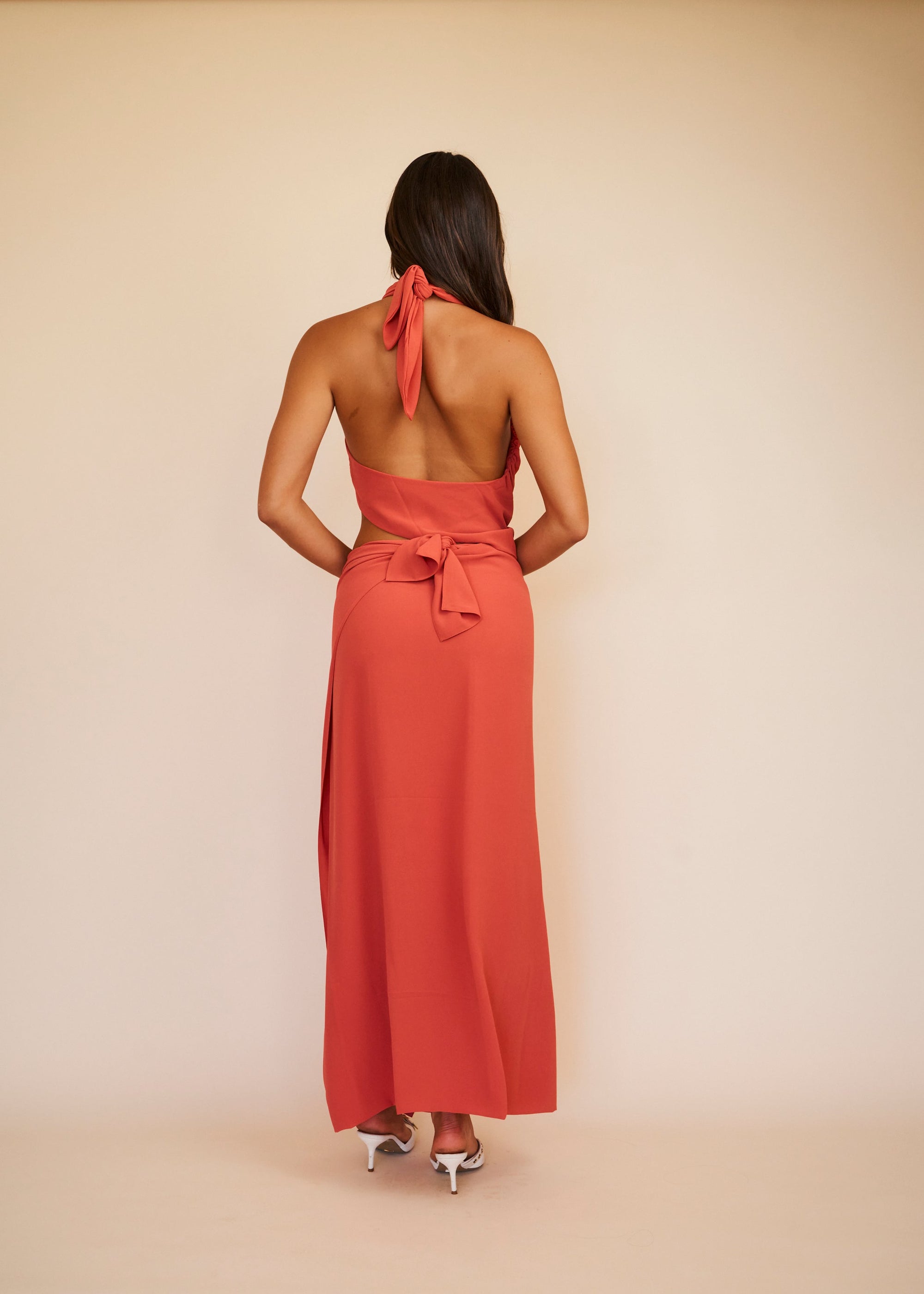 backless top 