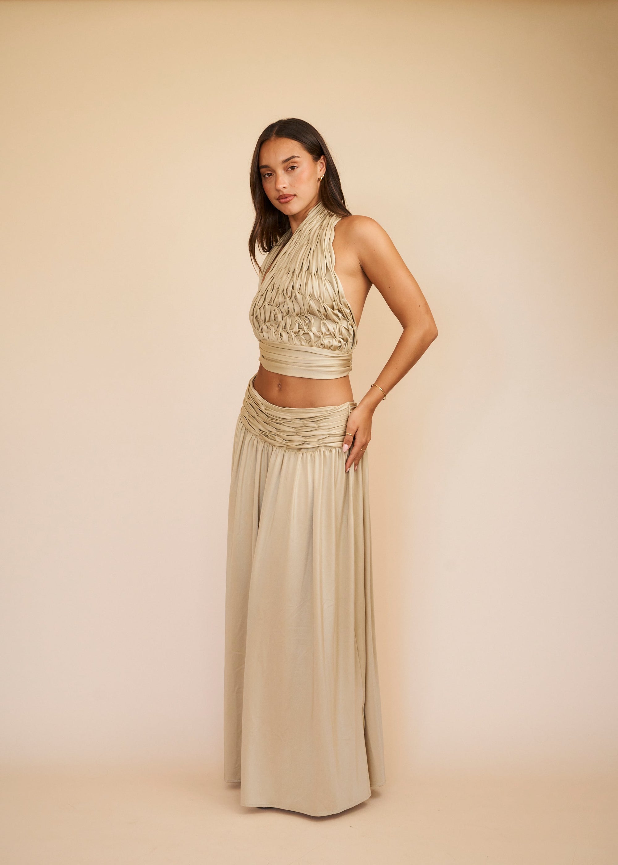 Halter top gold with maxi skirt